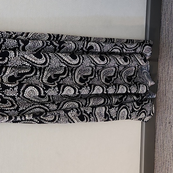 bishop + young Aeries Paisley Print Dress Size Medium - Picture 4 of 16